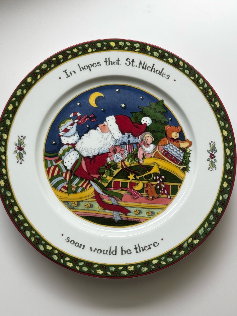 Vintage Susan Winget "A Christmas Story" Dinner Plate by International China
